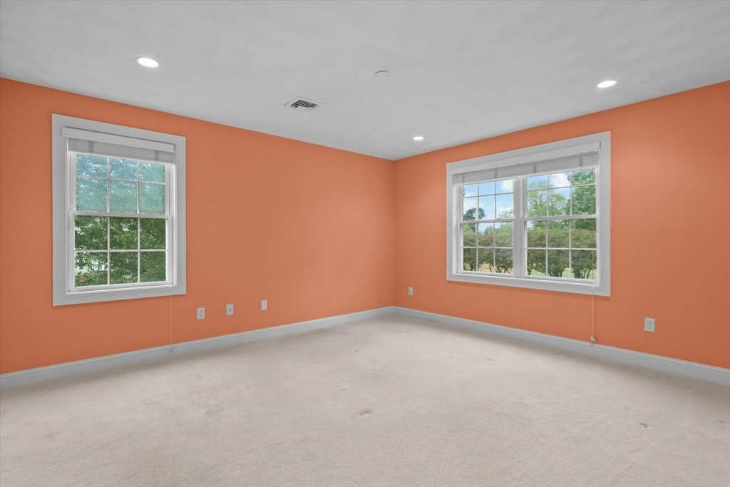 5 Bateman Ct #5 Wakefield, MA 01880 5 Bateman Ct #5 Wakefield, MA 01880