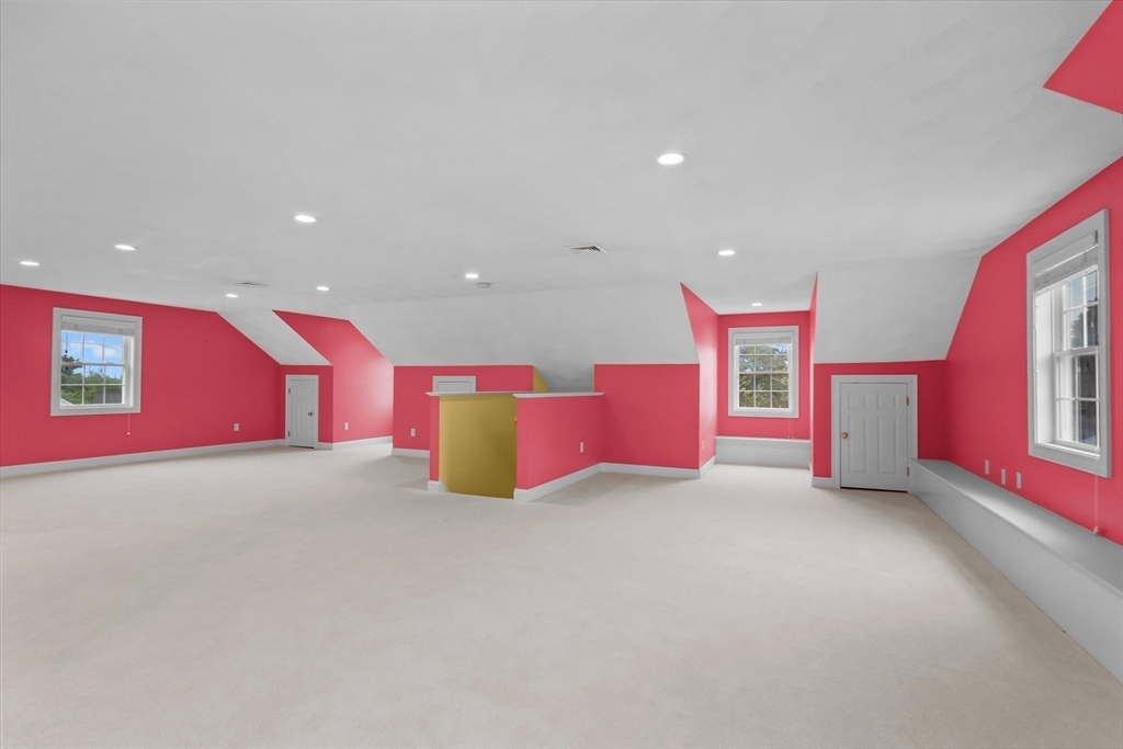 5 Bateman Ct #5 Wakefield, MA 01880 5 Bateman Ct #5 Wakefield, MA 01880