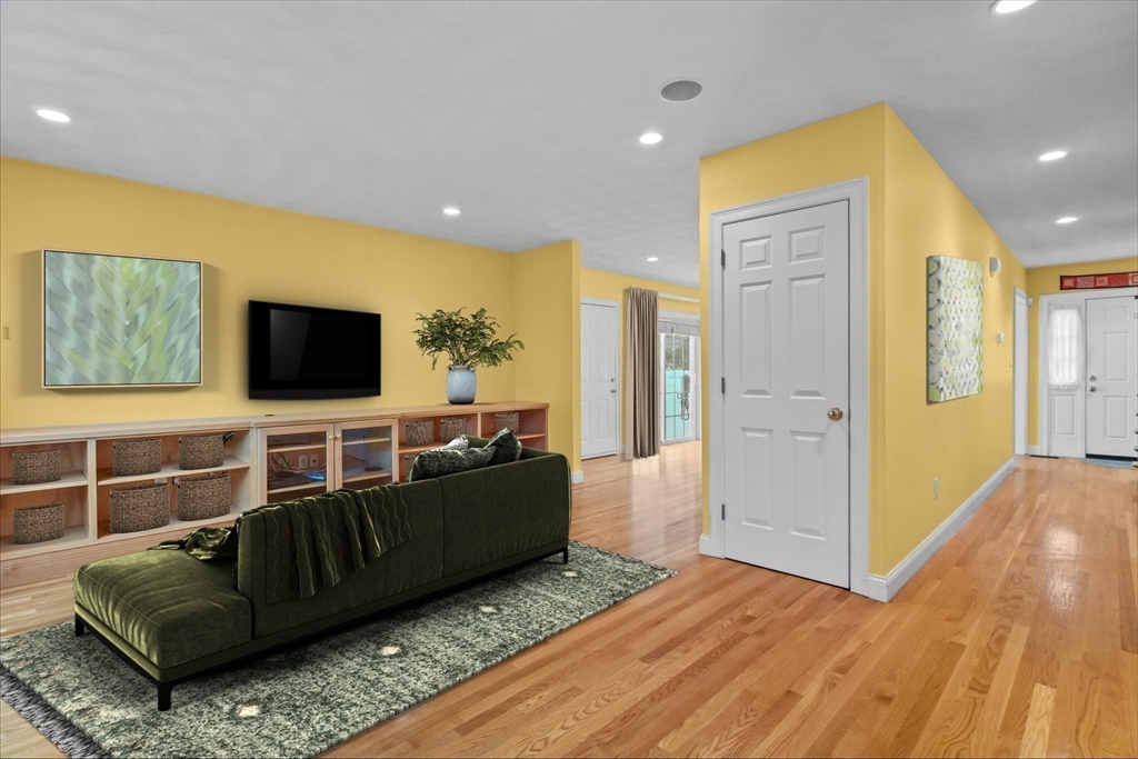 5 Bateman Ct #5 Wakefield, MA 01880 5 Bateman Ct #5 Wakefield, MA 01880