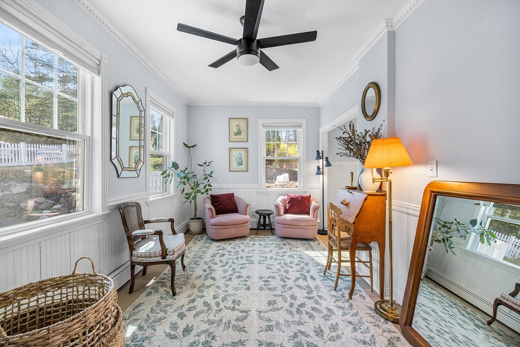 17 Vale Rd Wakefield, MA 01880