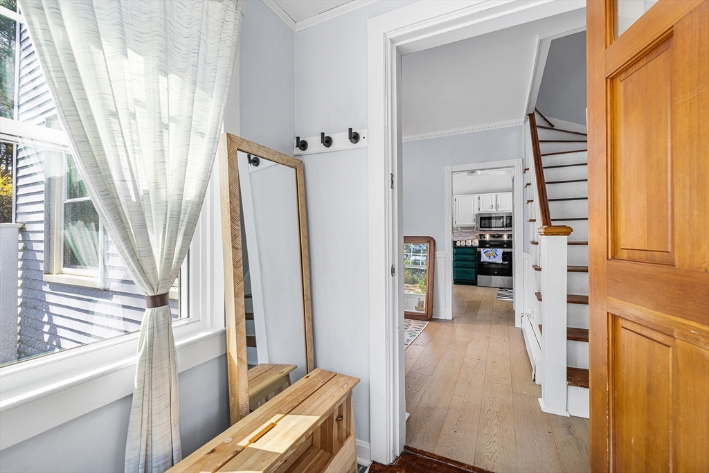 17 Vale Rd Wakefield, MA 01880