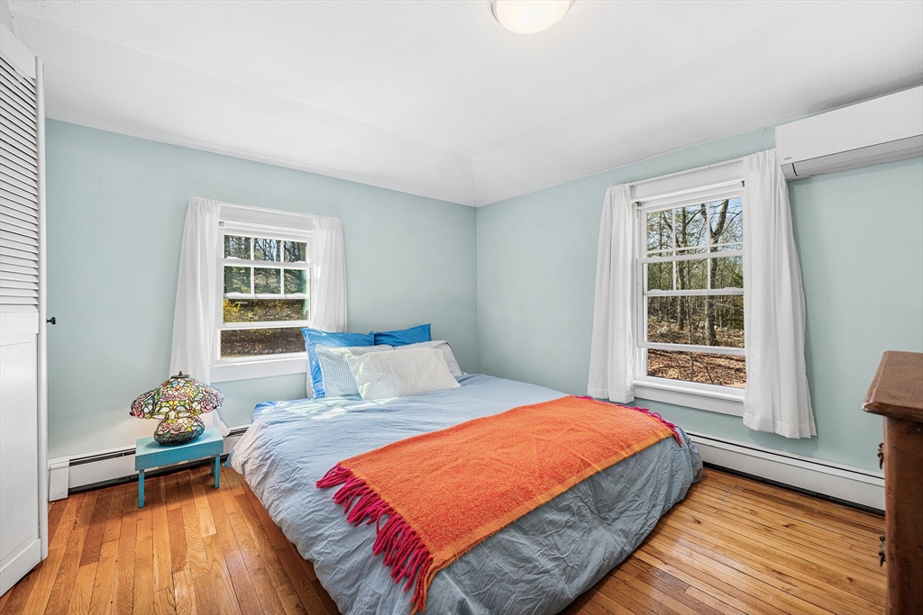 17 Vale Rd Wakefield, MA 01880