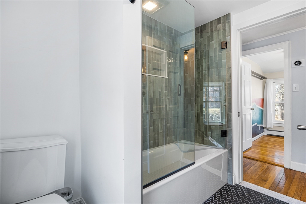 17 Vale Rd Wakefield, MA 01880