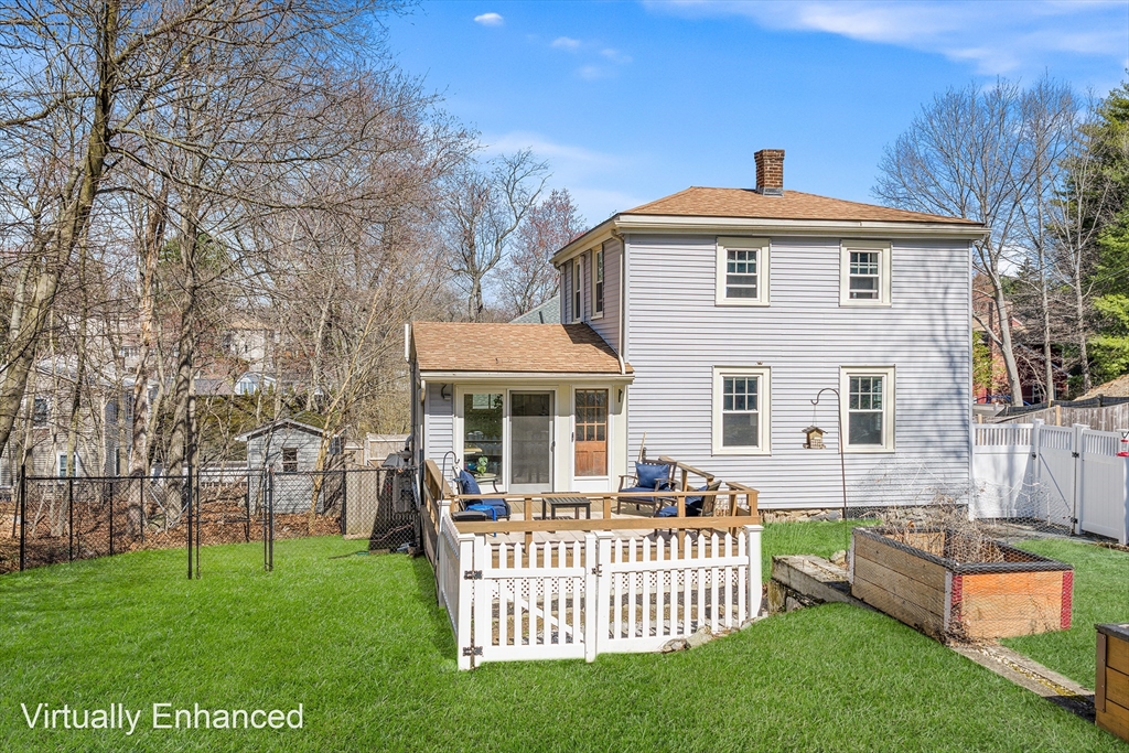 17 Vale Rd Wakefield, MA 01880