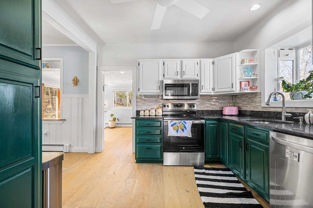 17 Vale Rd Wakefield, MA 01880