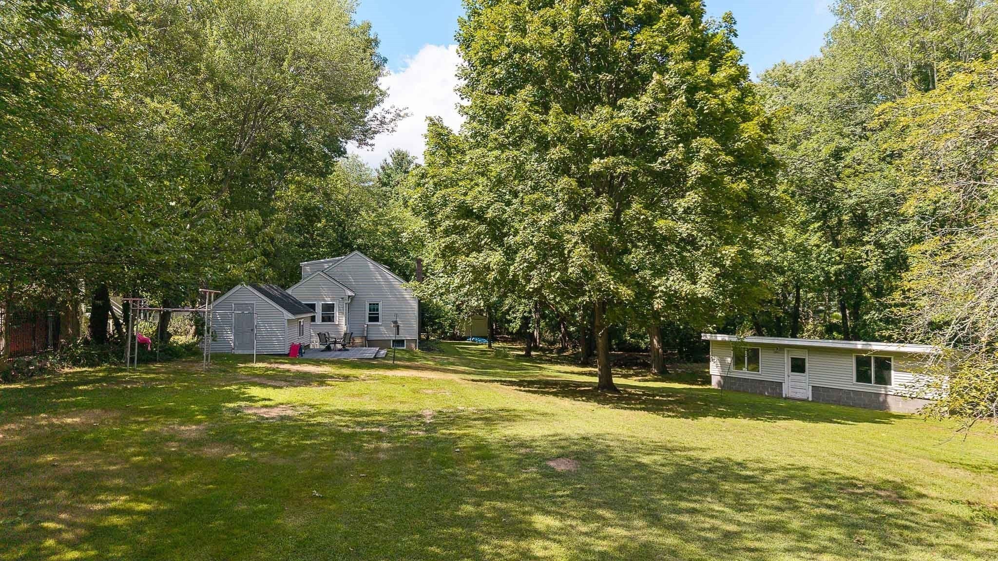 39 Montrose Ave Wakefield, MA 01880