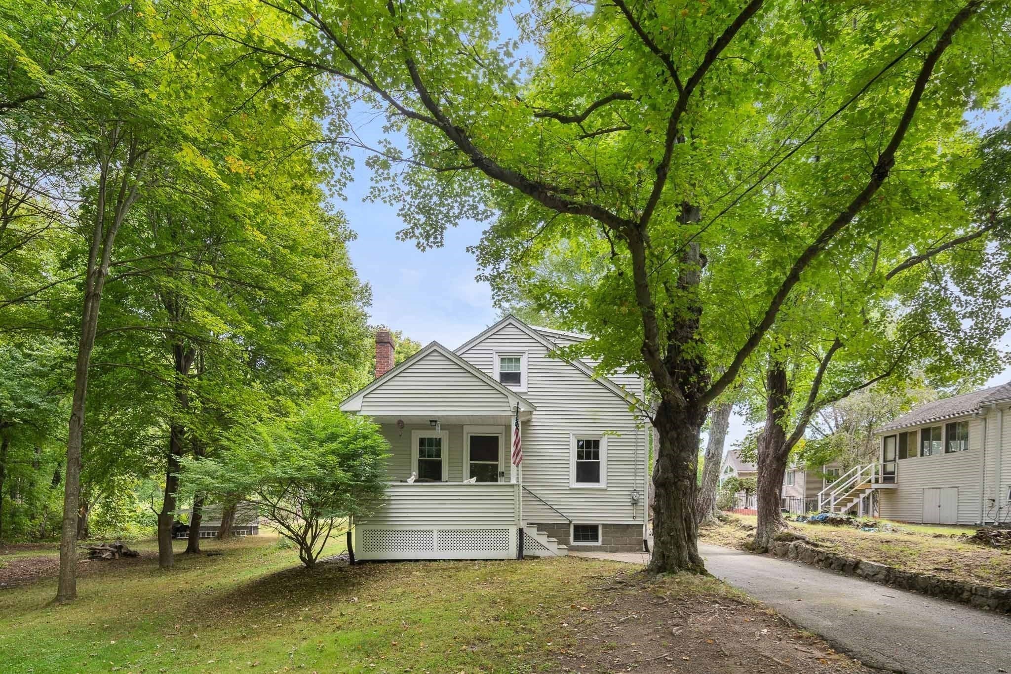 39 Montrose Ave Wakefield, MA 01880
