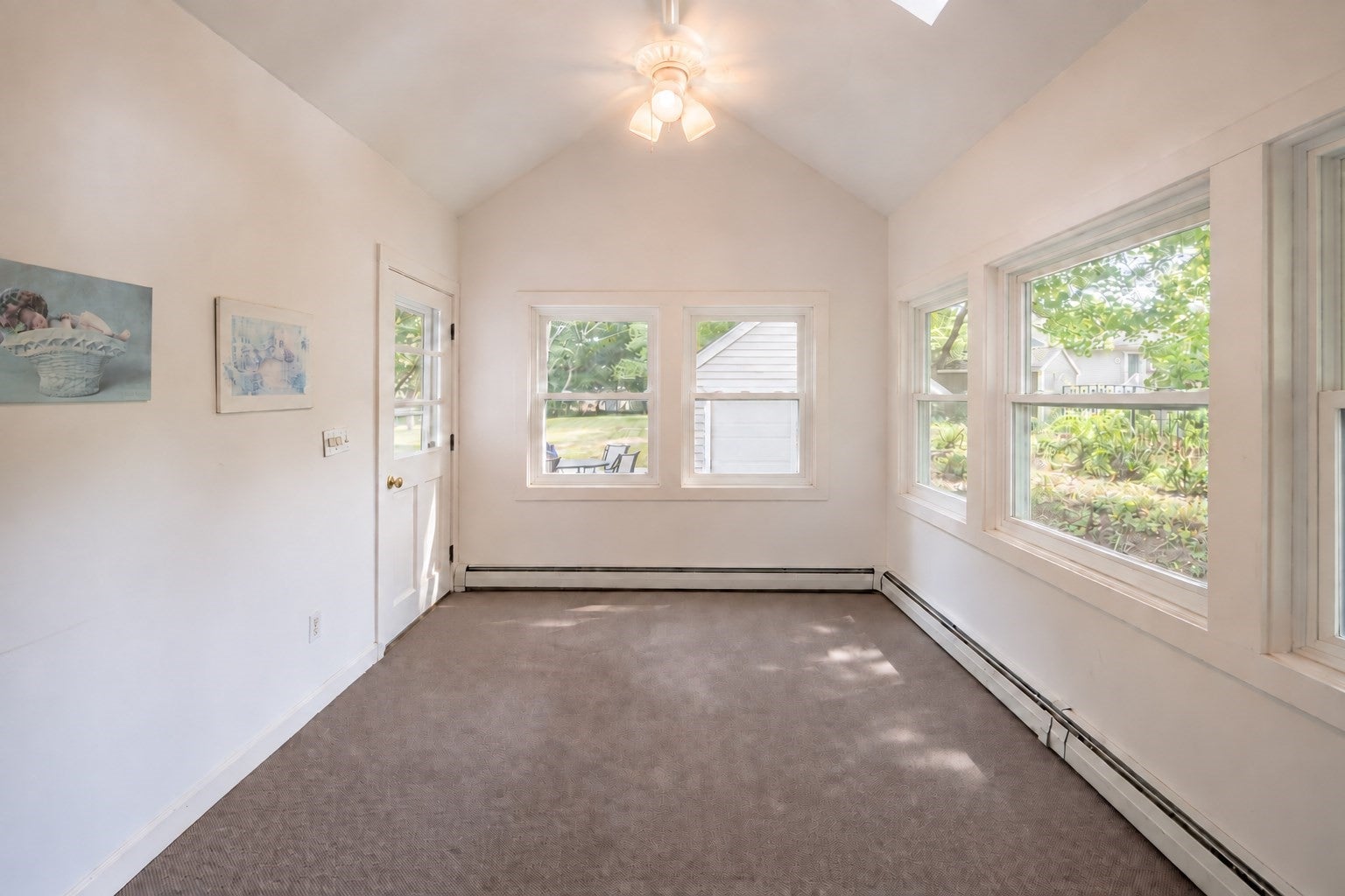 39 Montrose Ave Wakefield, MA 01880