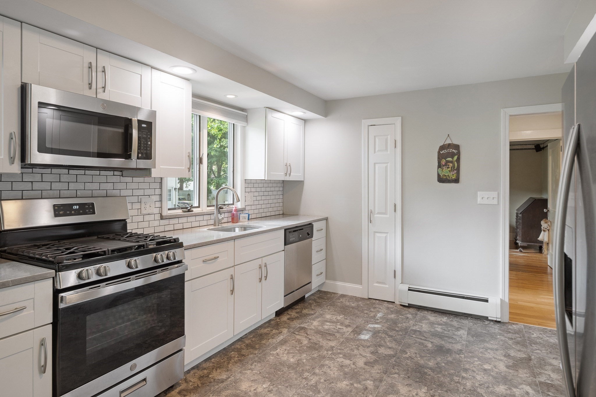39 Montrose Ave Wakefield, MA 01880
