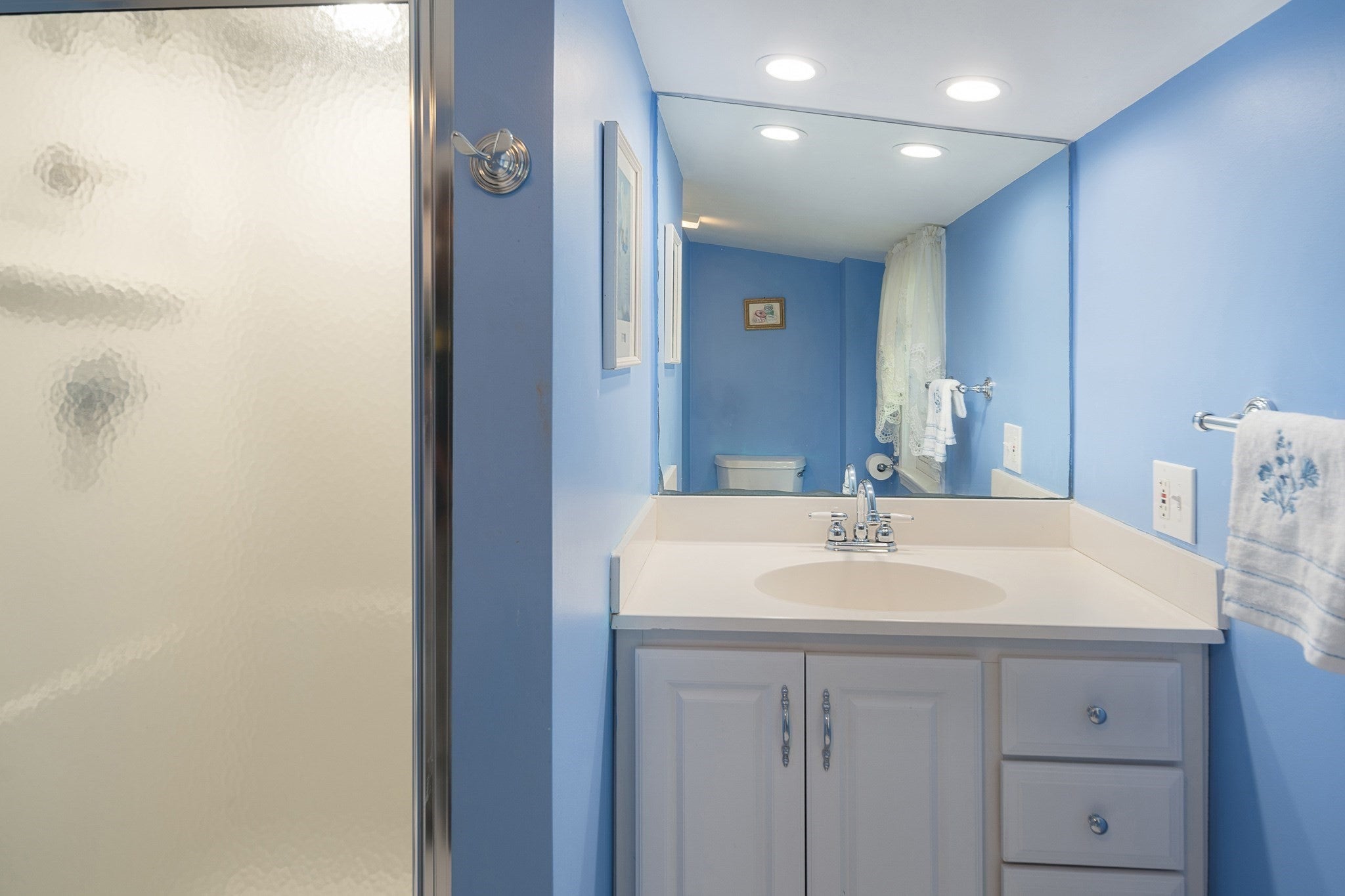 39 Montrose Ave Wakefield, MA 01880