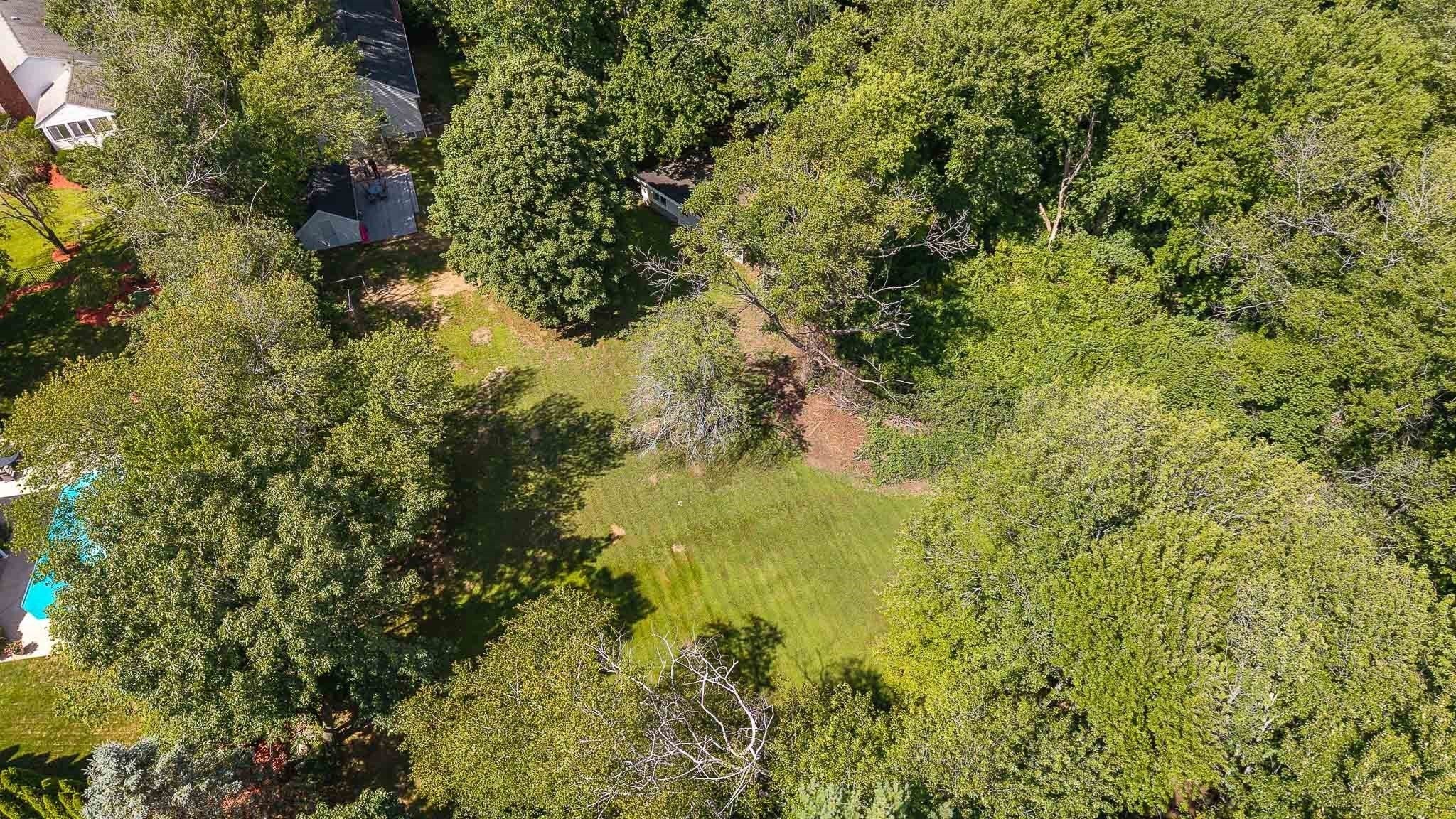 39 Montrose Ave Wakefield, MA 01880