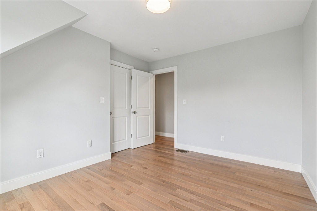 3 Hickory Hl #1 Wakefield, MA 01880