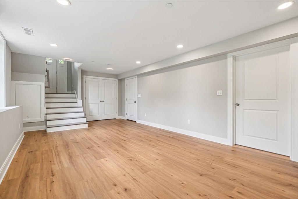 3 Hickory Hl #1 Wakefield, MA 01880