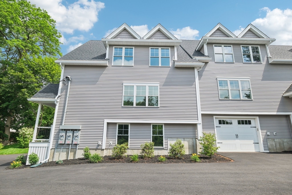 3 Hickory Hl #1 Wakefield, MA 01880