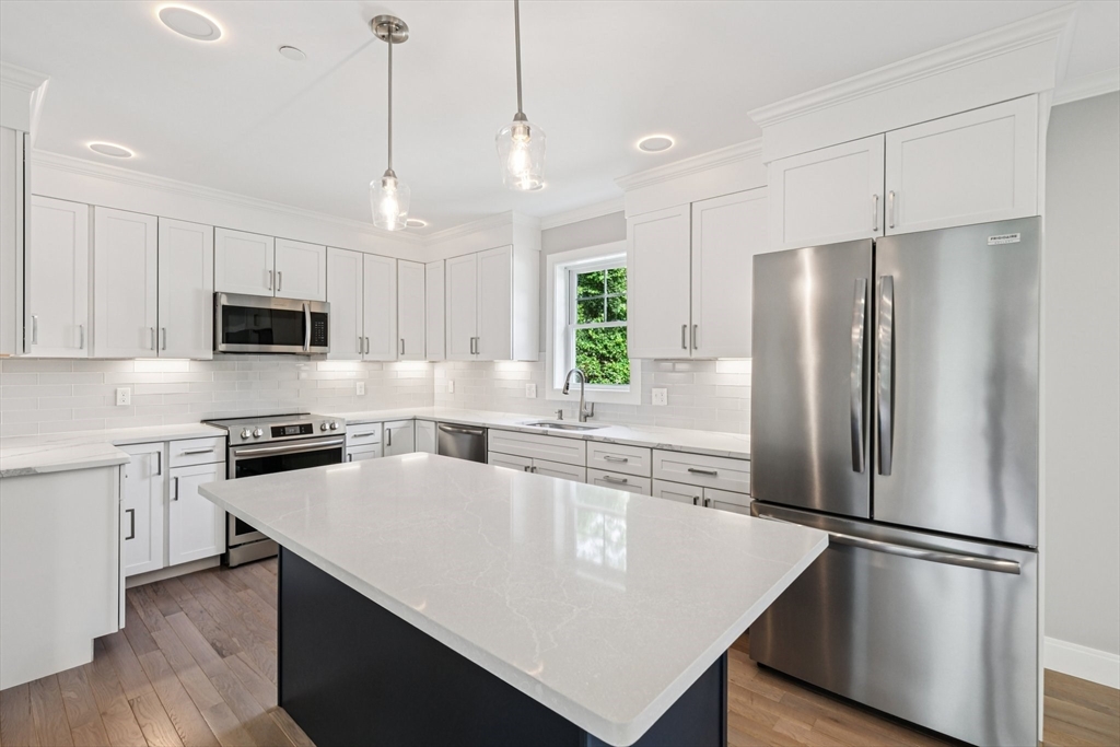 3 Hickory Hl #1 Wakefield, MA 01880