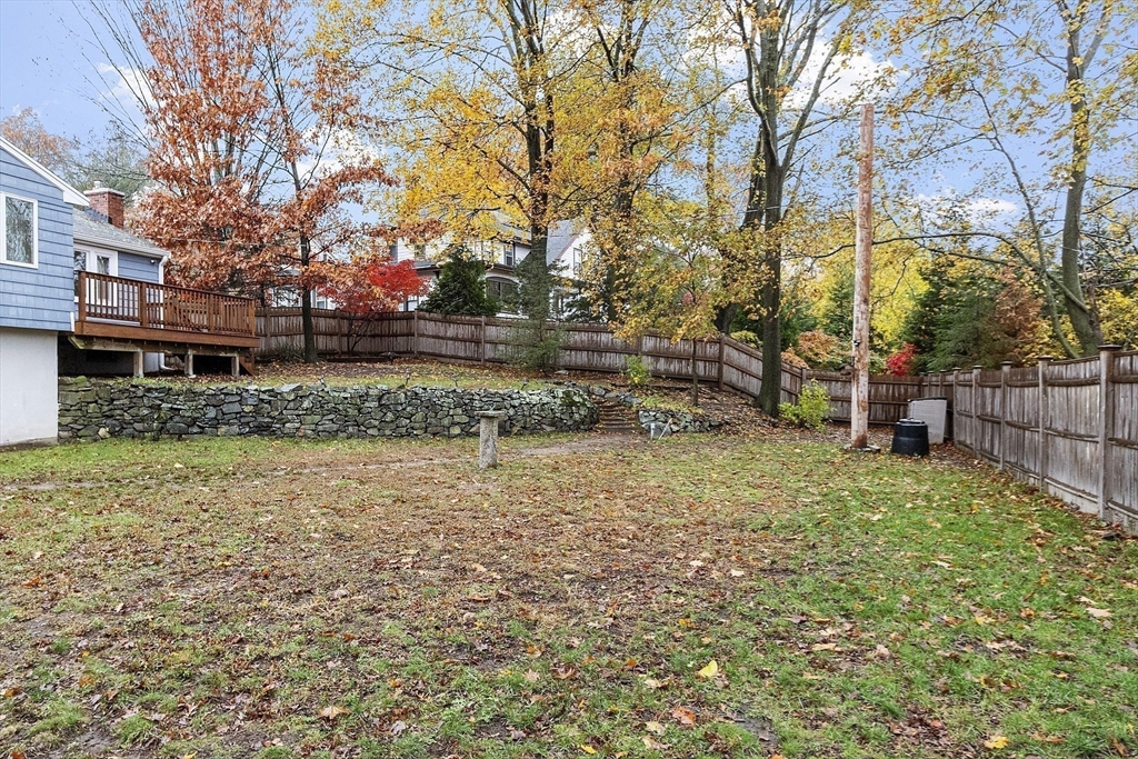 26 Curv St Wakefield, MA 01880