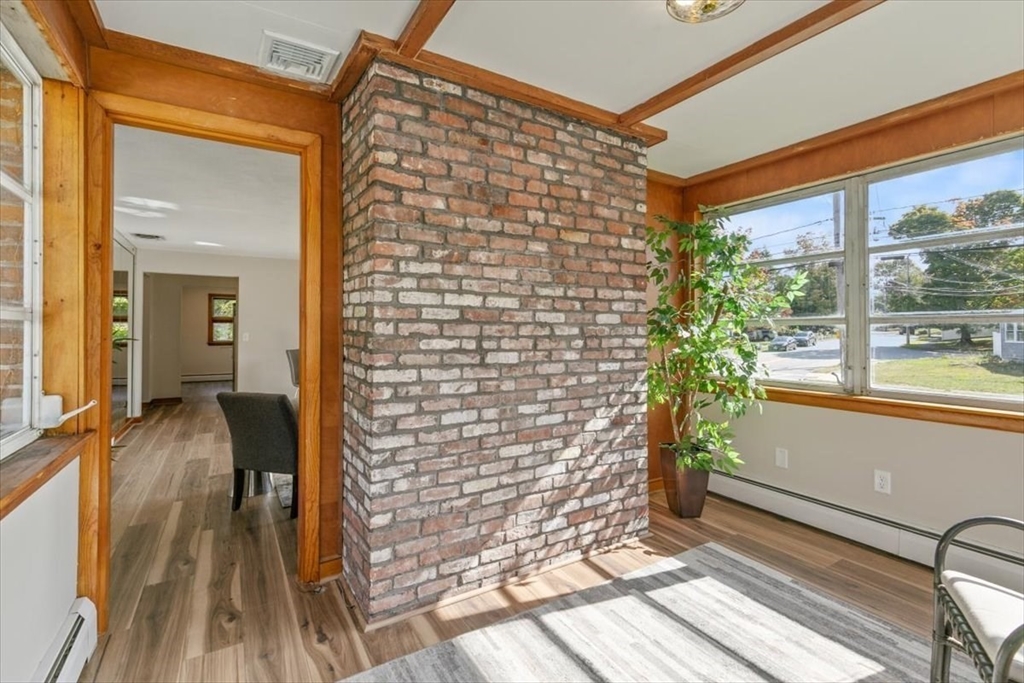 270 Lowell St Wakefield, MA 01880 270 Lowell St Wakefield, MA 01880