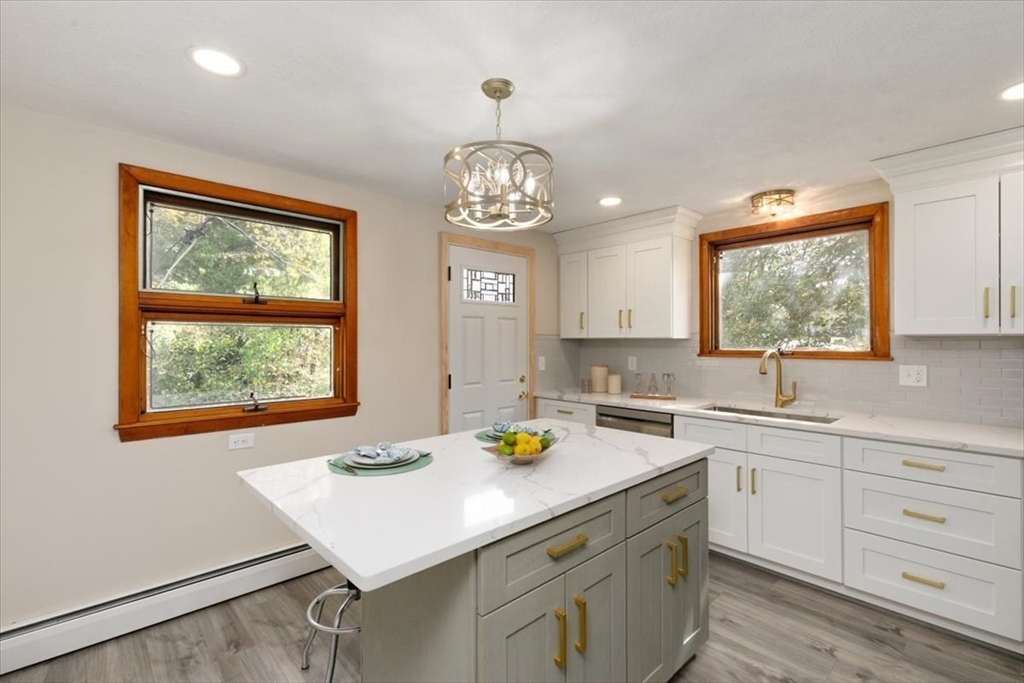 270 Lowell St Wakefield, MA 01880 270 Lowell St Wakefield, MA 01880