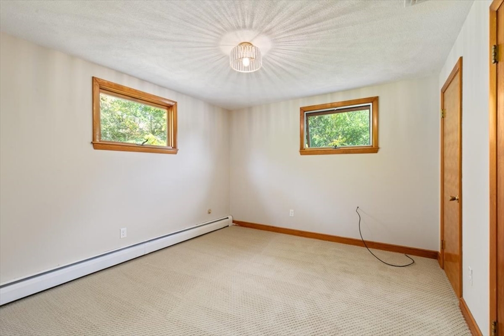 270 Lowell St Wakefield, MA 01880 270 Lowell St Wakefield, MA 01880