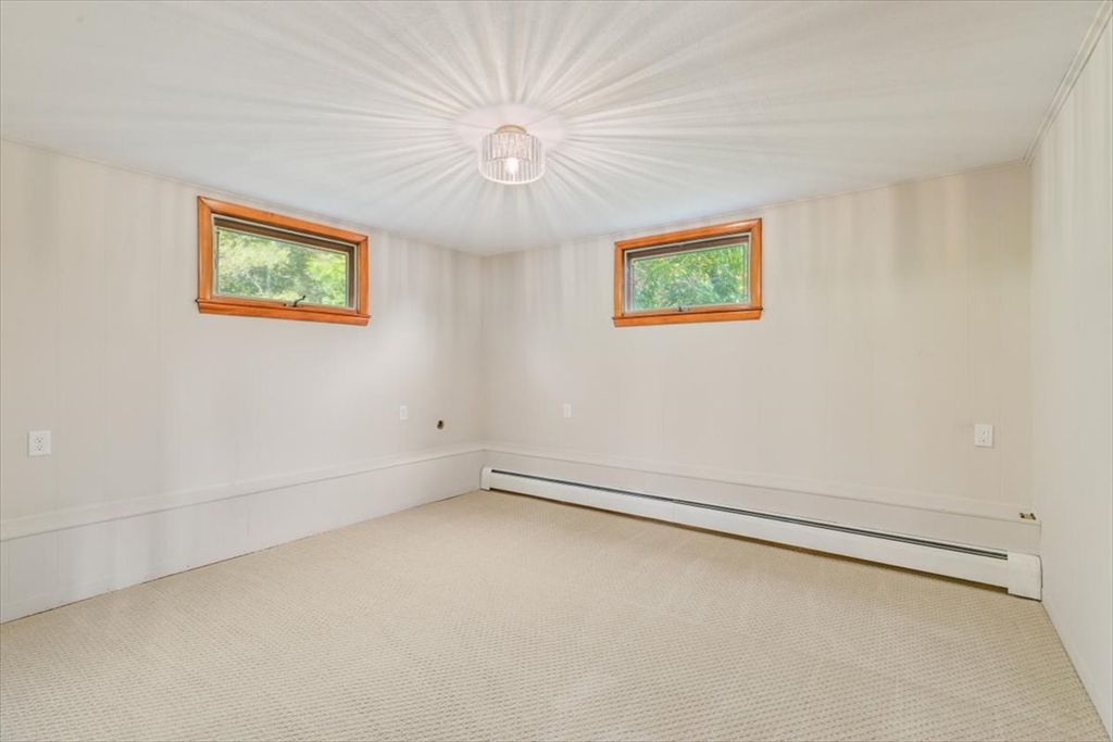 270 Lowell St Wakefield, MA 01880 270 Lowell St Wakefield, MA 01880
