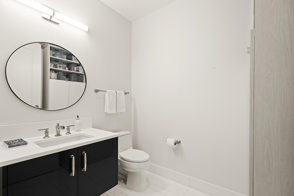 50 Liberty Dr #11L Boston, MA 02210