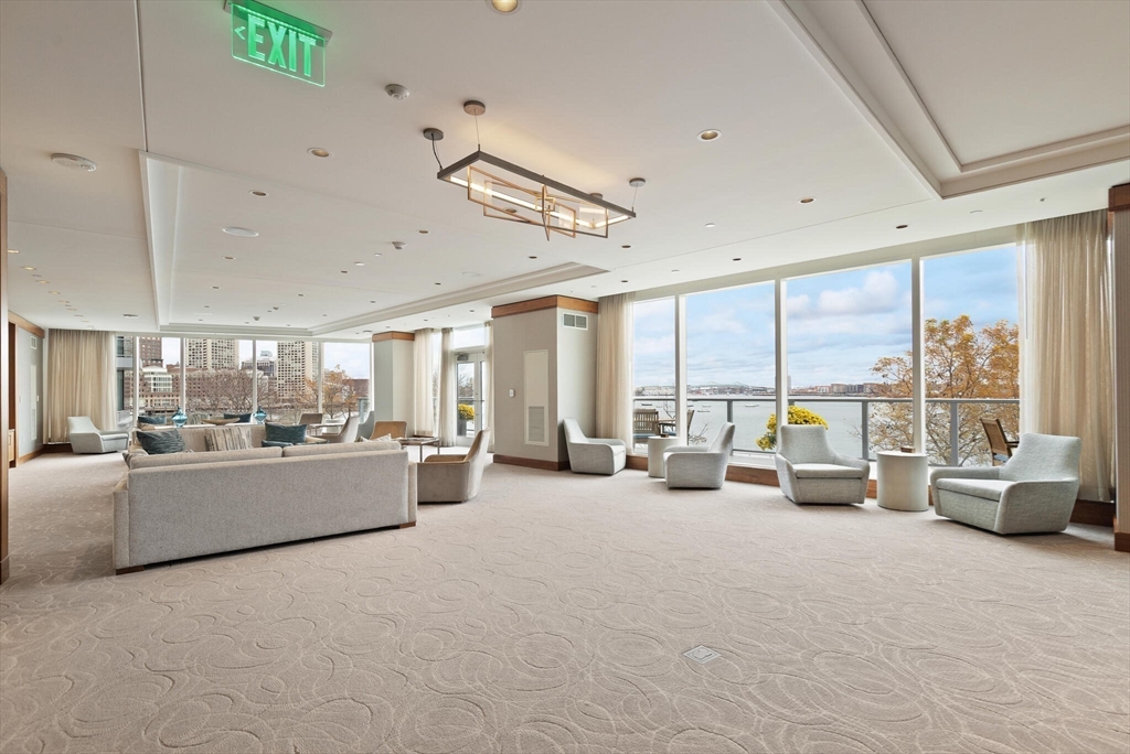 50 Liberty Dr #11L Boston, MA 02210