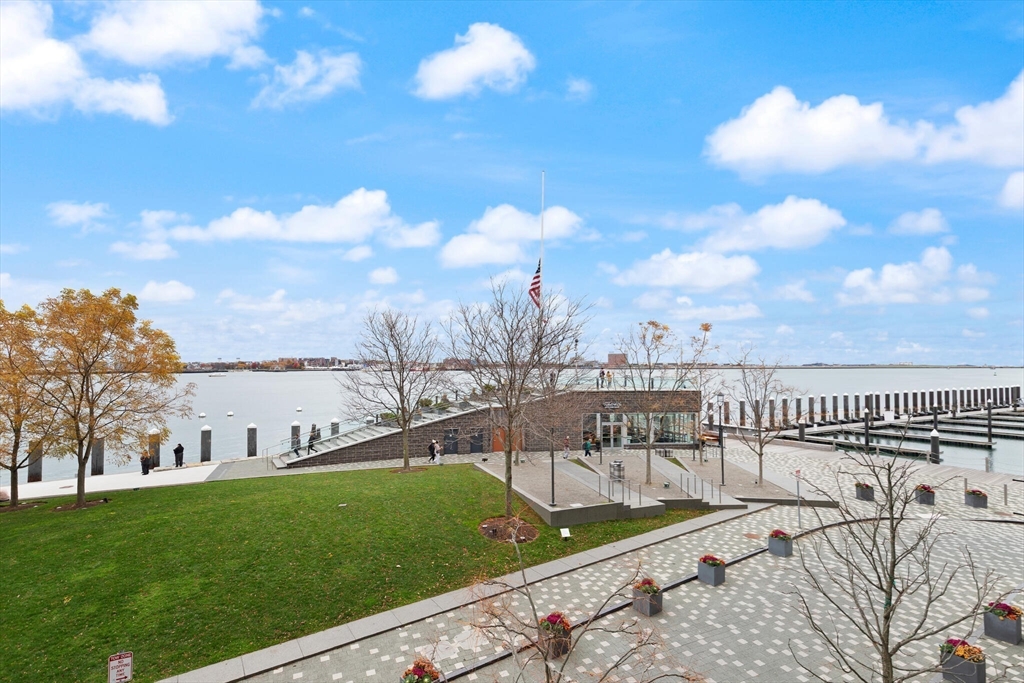 50 Liberty Dr #11L Boston, MA 02210