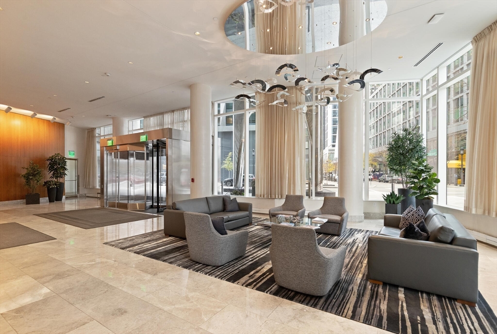 50 Liberty Dr #11L Boston, MA 02210