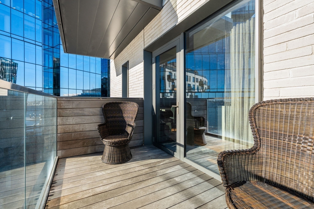 300 Pier 4th Blvd #6M Boston, MA 02110