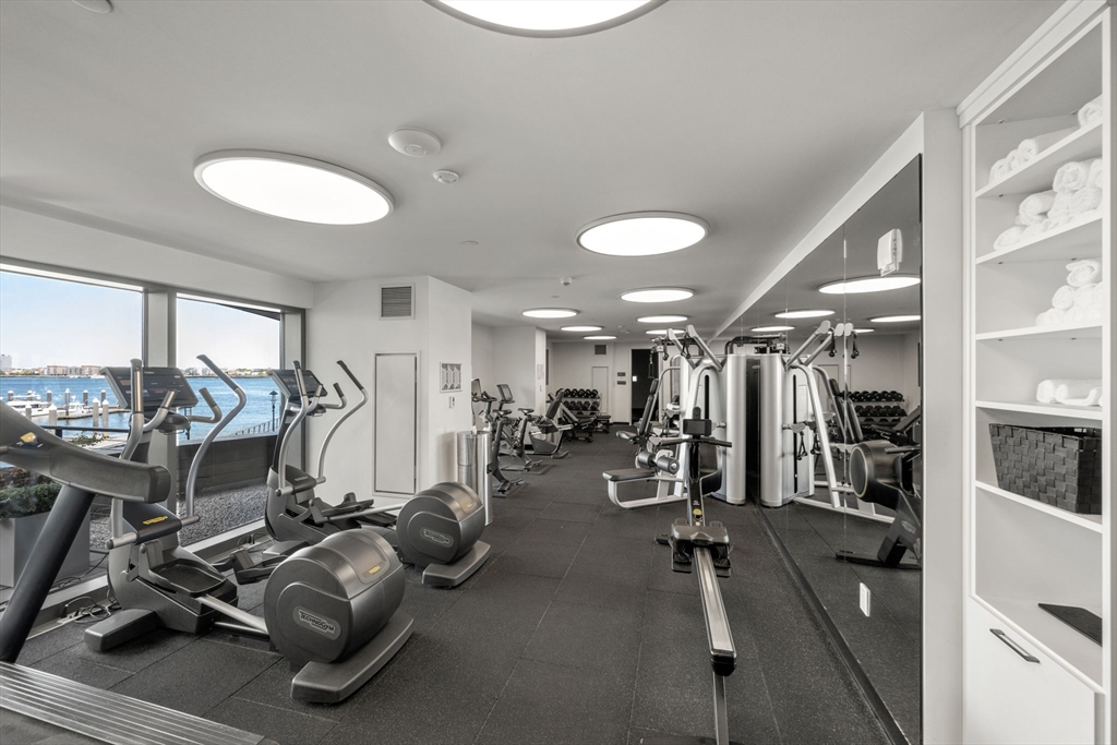 300 Pier 4th Blvd #6M Boston, MA 02110