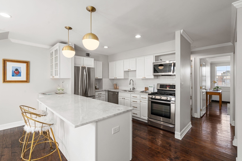 27 Bowdoin St #5CD