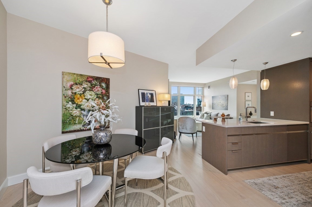 100 Lovejoy Wharf #PH 2C