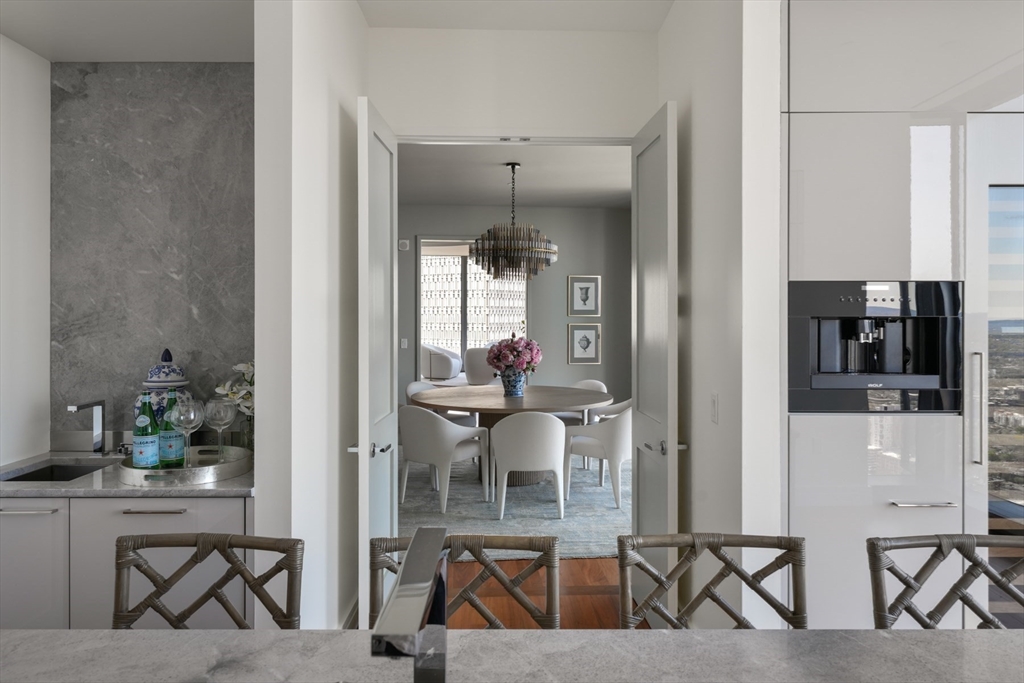 1 Dalton St #U5602 Boston, MA 02115