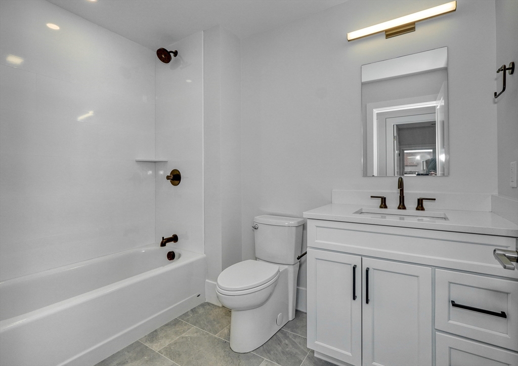 62 Foundry St #315 Wakefield, MA 01880
