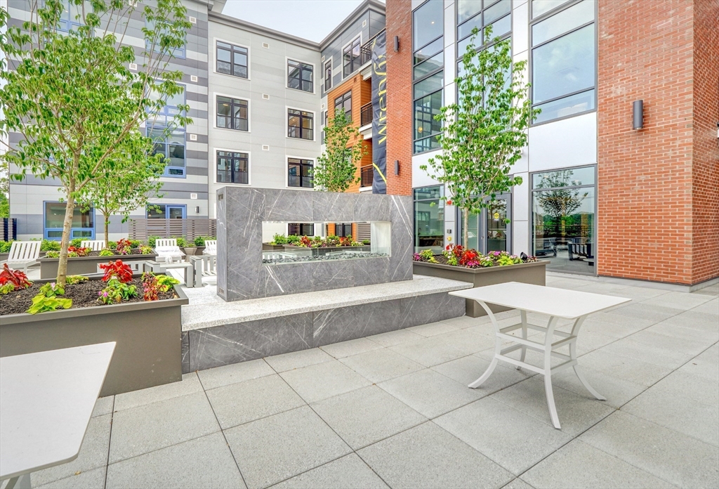 62 Foundry St #315 Wakefield, MA 01880