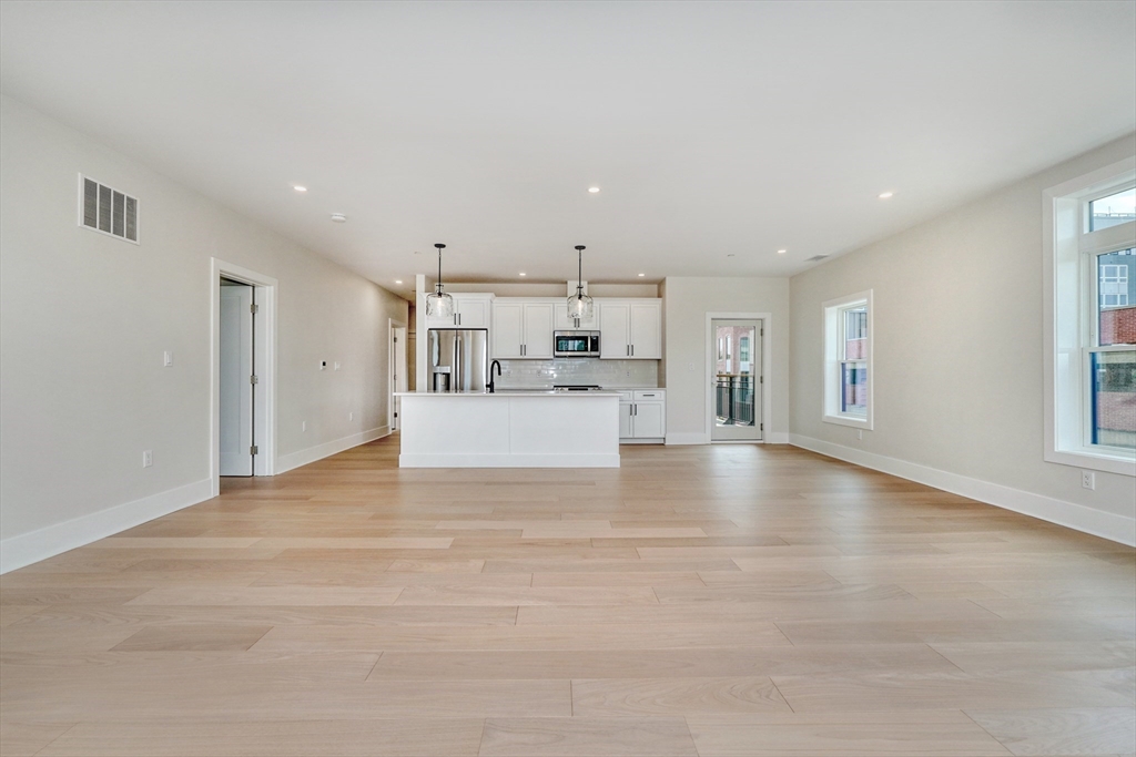 62 Foundry St #315 Wakefield, MA 01880