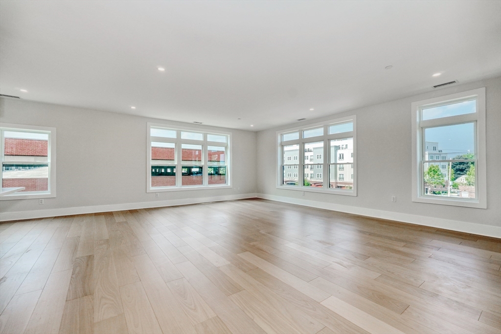 62 Foundry St #315 Wakefield, MA 01880