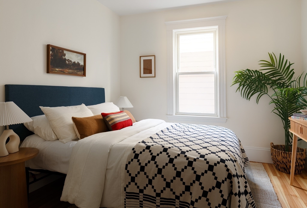 250 Walden St #2 Cambridge, MA 02140