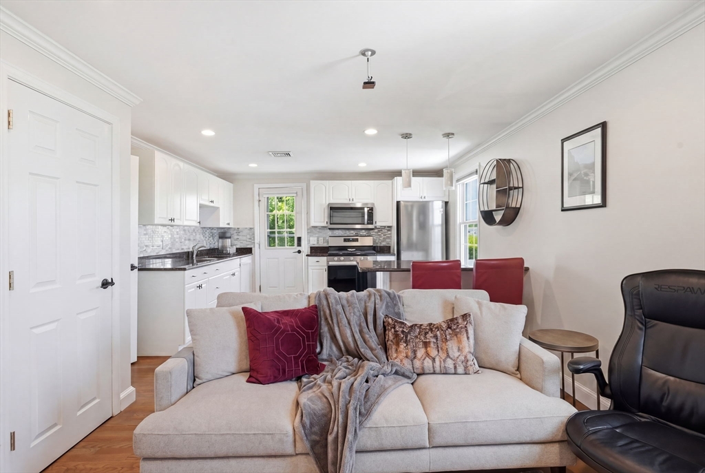 11 Columbia Rd #8 Wakefield, MA 01880