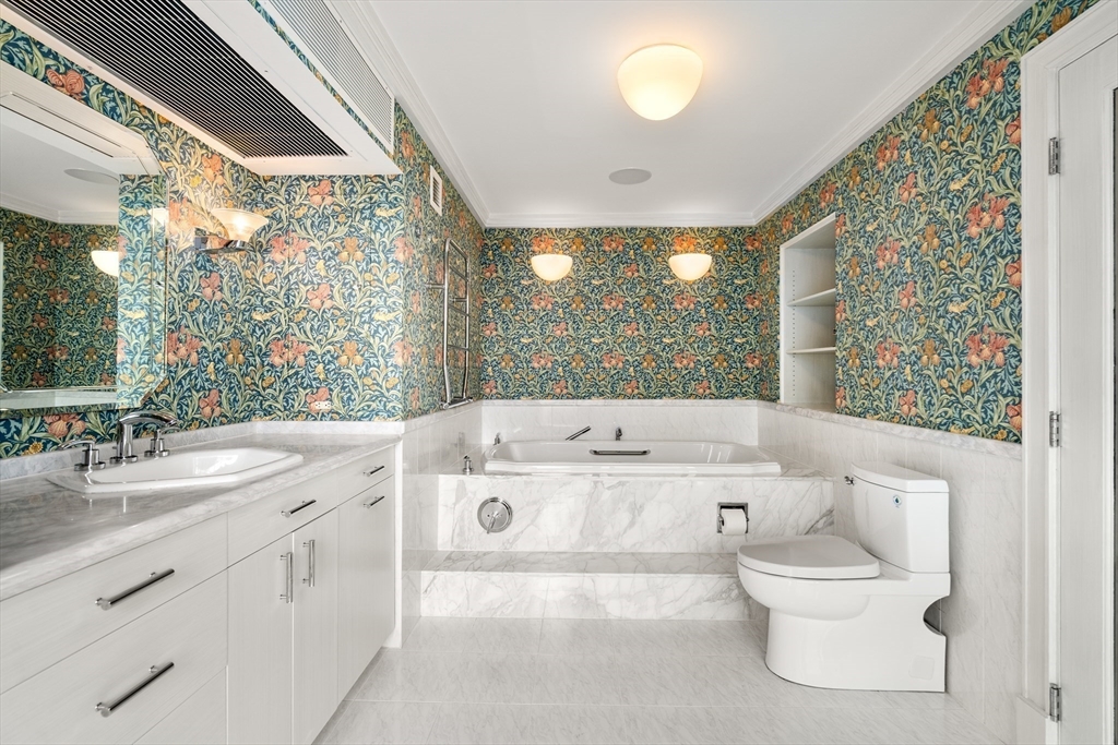 85 E India Row #33B/C Boston, MA 02110