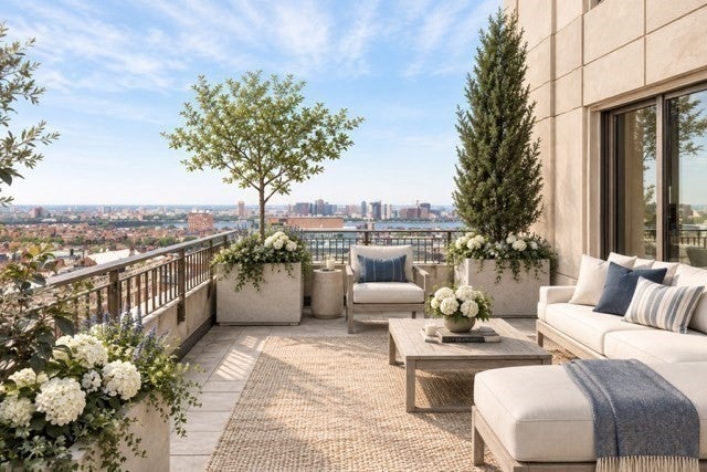1 Huntington Ave #PH1702 Boston, MA 02116