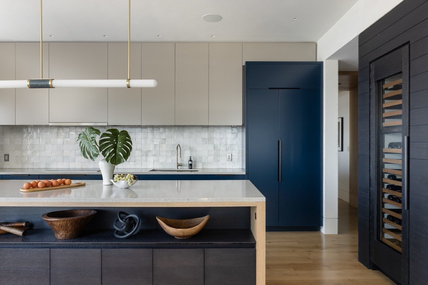 1 Huntington Ave #PH1702 Boston, MA 02116