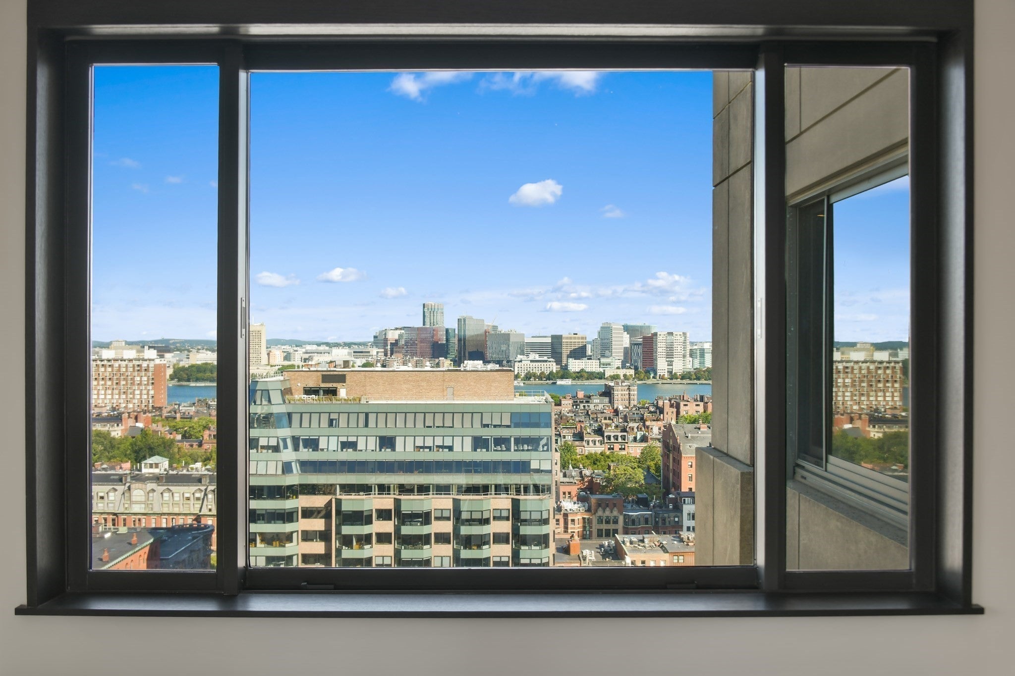 1 Huntington Ave #PH1702 Boston, MA 02116