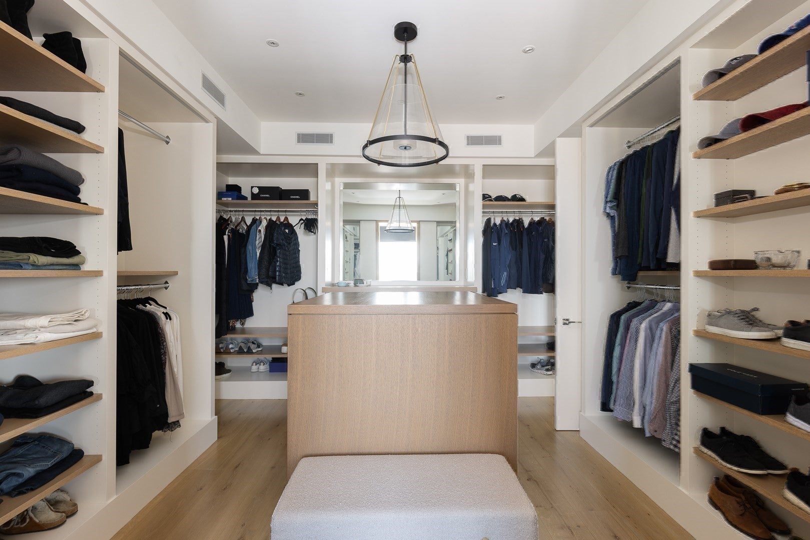 1 Huntington Ave #PH1702 Boston, MA 02116