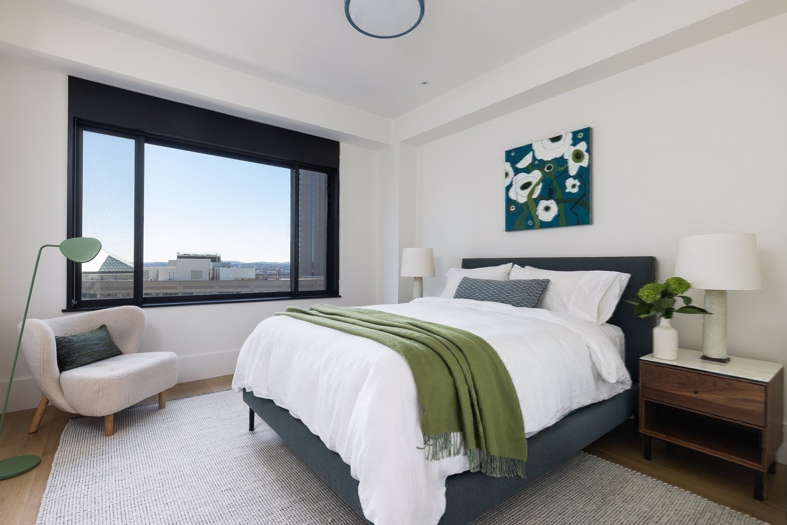 1 Huntington Ave #PH1702 Boston, MA 02116