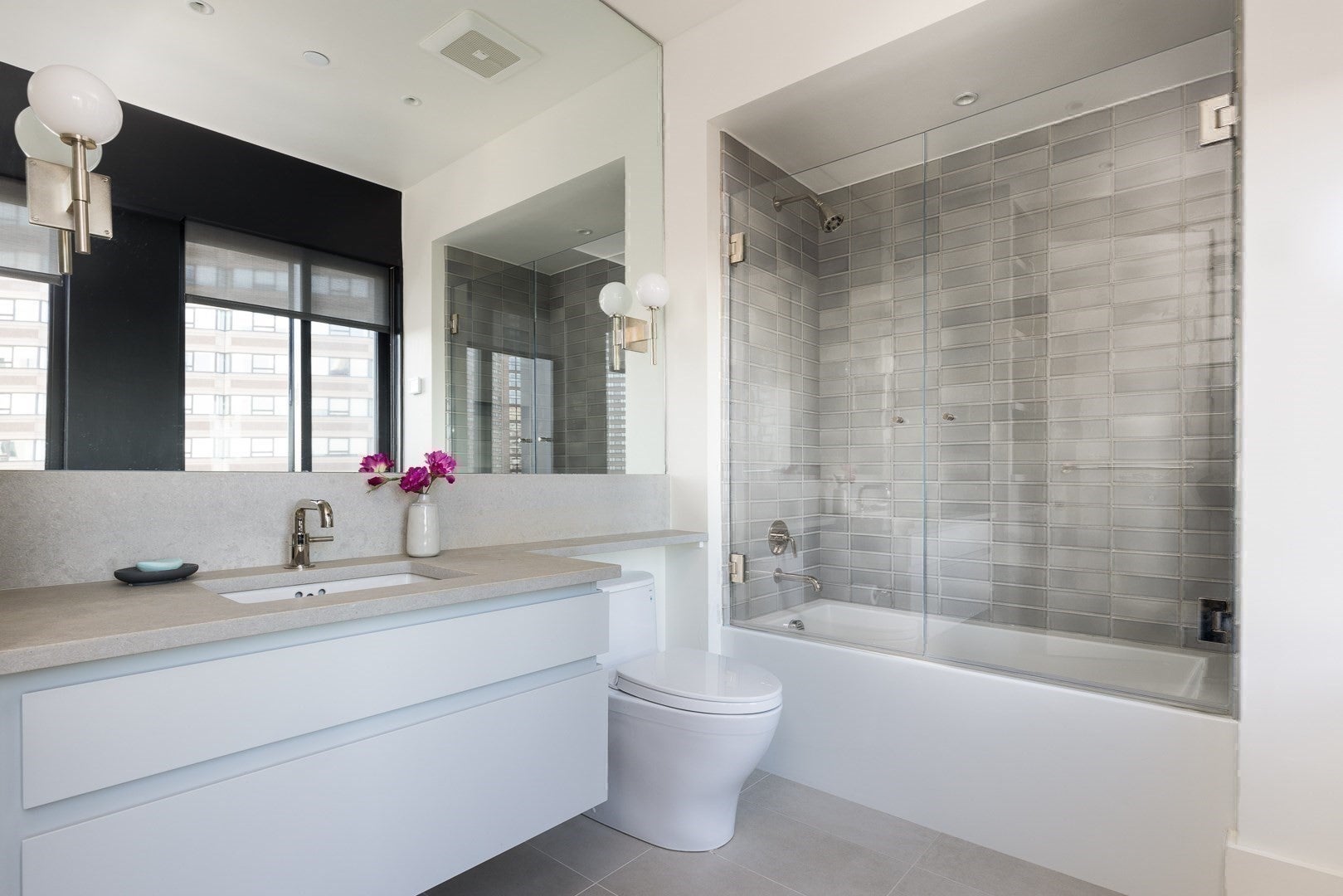 1 Huntington Ave #PH1702 Boston, MA 02116