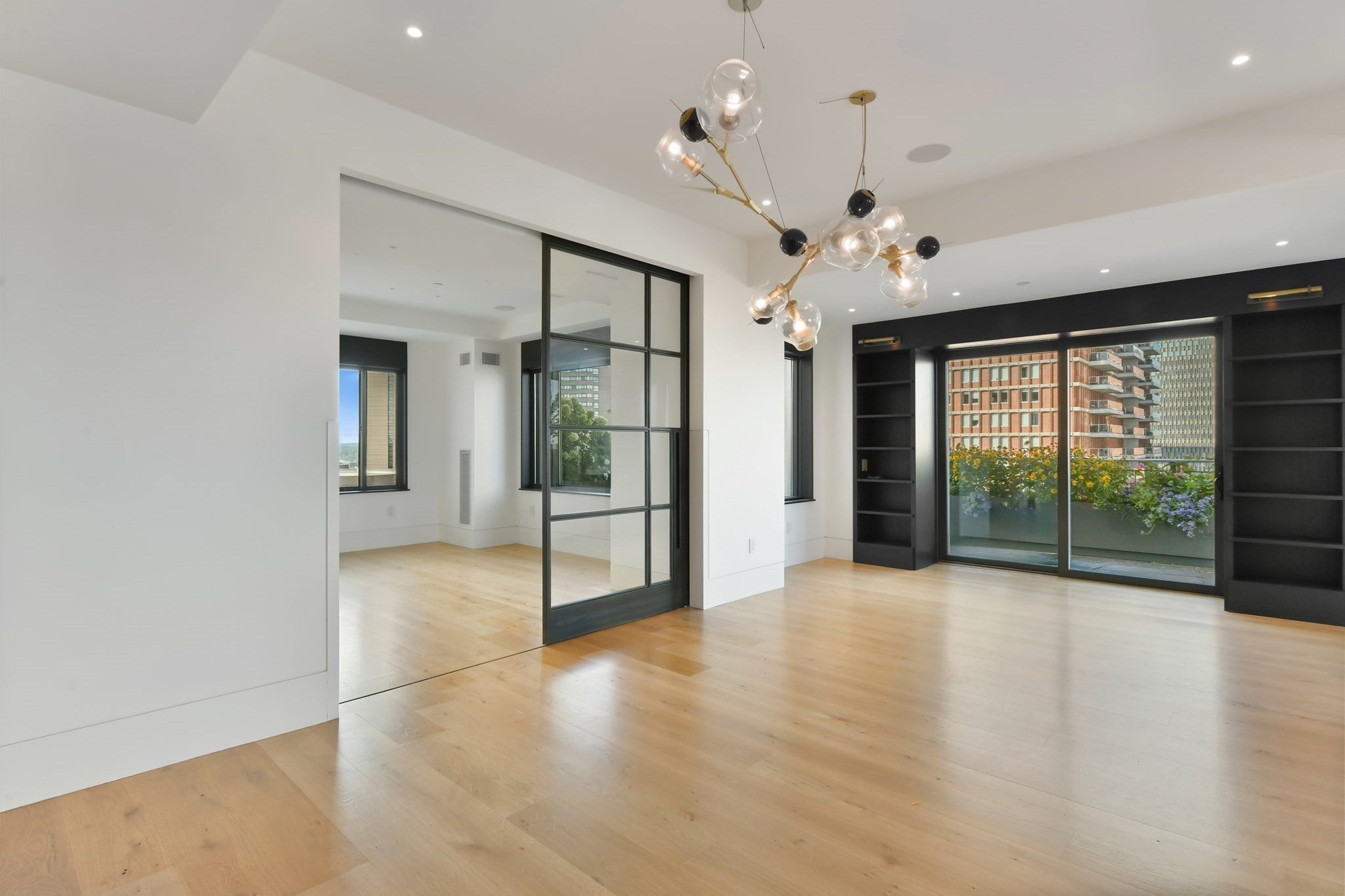 1 Huntington Ave #PH1702 Boston, MA 02116