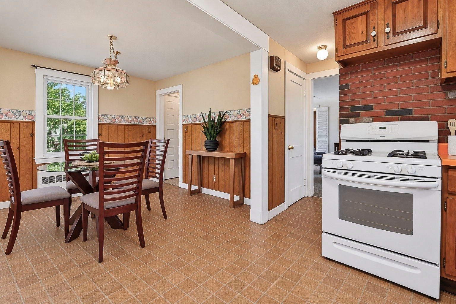 77 Paon Blvd Wakefield, MA 01880