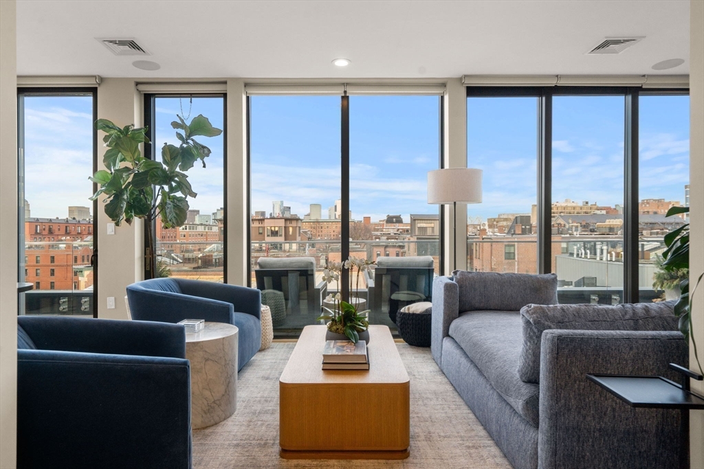 7 East Springfield St #PH6