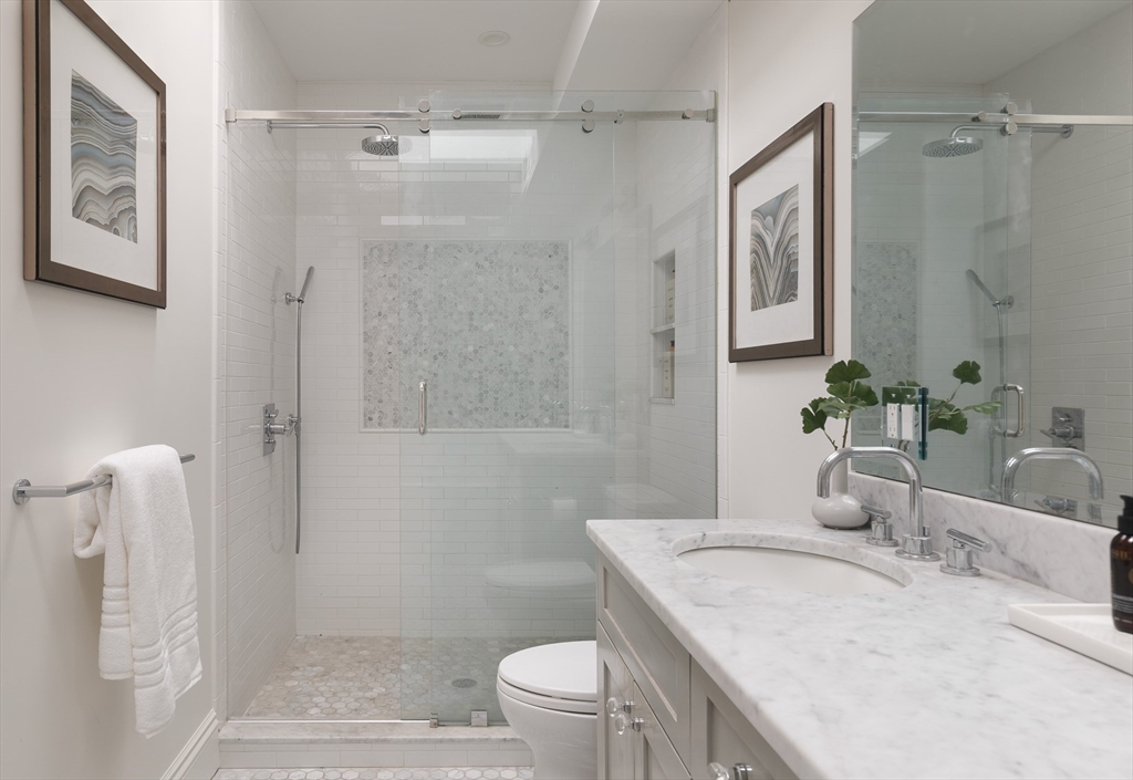 22 Clinton St #22 Cambridge, MA 02139